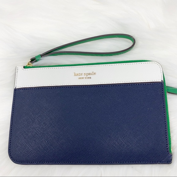kate spade Handbags - Kate spade medium L-zip wristlet Cameron green